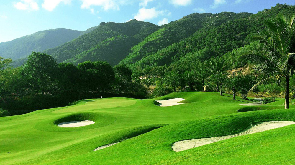 Diamond Bay Golf & Villas